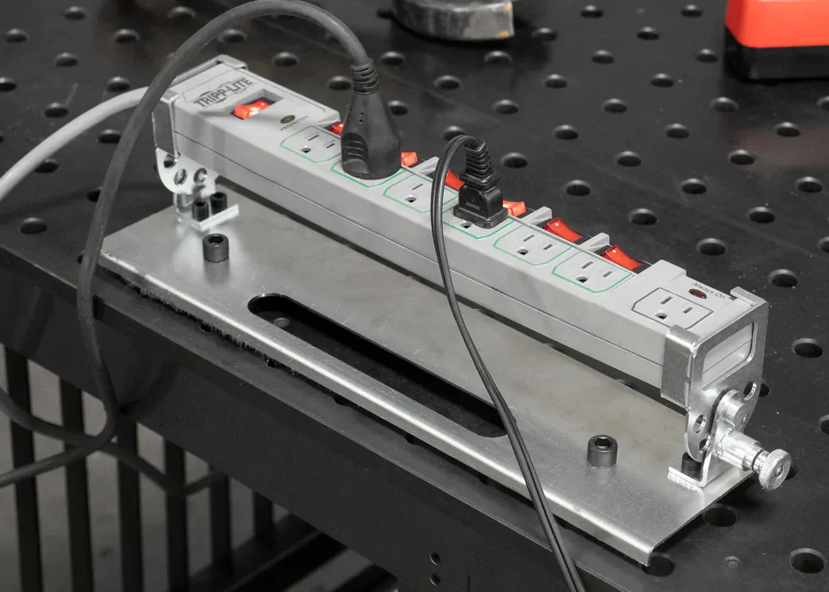 BuildPro Multi-outlet Strip w/ Magnetic Mounting Plate - Image 4