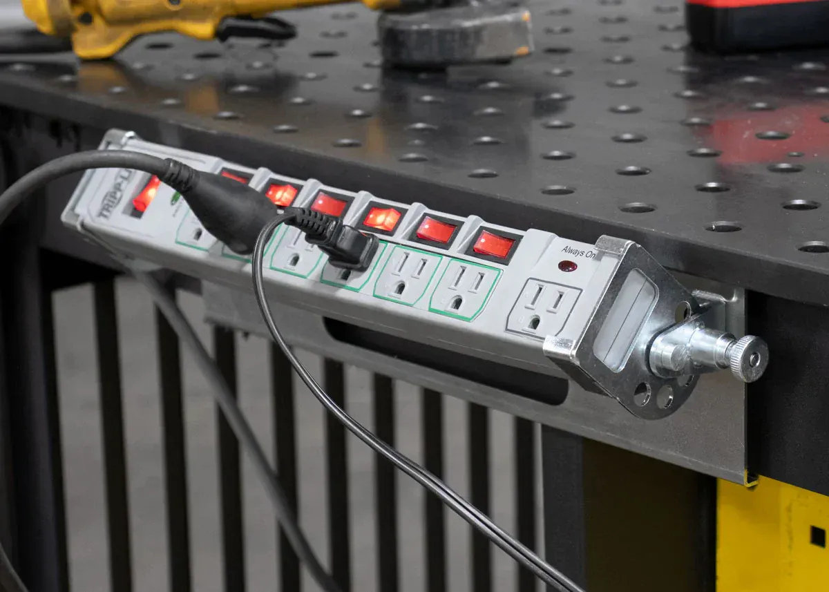 BuildPro Multi-outlet Strip w/ Magnetic Mounting Plate - Image 3