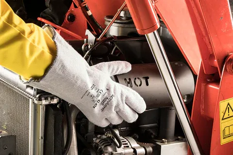 200°C / 400°F Rated ActivArmr High Temperature Material Handling Gloves - Image 2