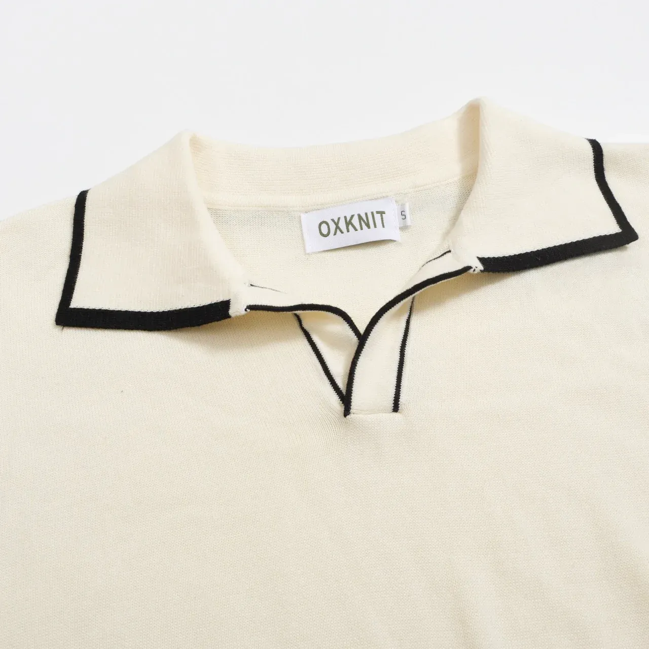 Men's Retro Knit Polo – Vintage Cream Button-Up with Bulldog Graphic - Image 4