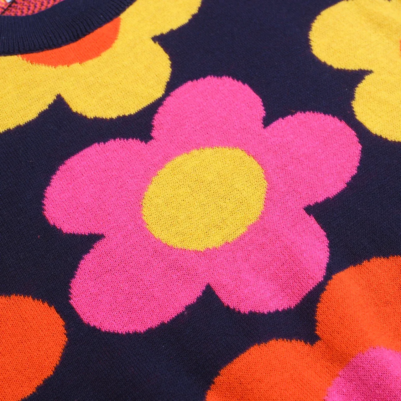 Women’s Retro Floral Knit Set with Vibrant Orange, Pink, and Yellow Flowers - Image 2