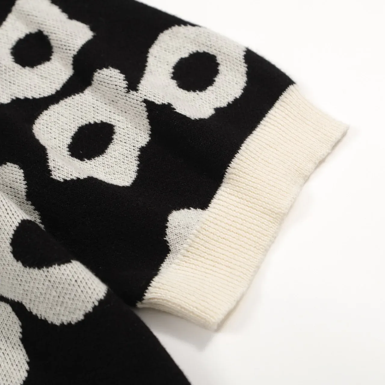 Men's Black & Cream Retro Flower Knit Polo – 60s Mod Button-Up Shirt - Image 5